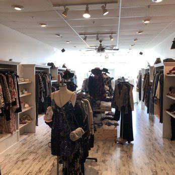 etiquette boutique fort lauderdale